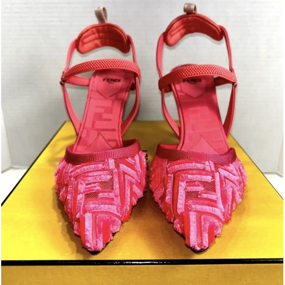 Fendi Colibri leather heels - Picture 6 of 8